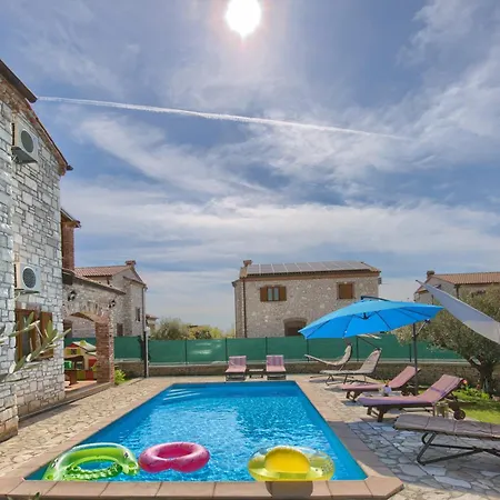 Villa San Andrea - Ideal For Families, 8 Adults, 2 Children Up To 5 Years, 1 Children Up To 1 Years Svetvinčenat Exterior foto