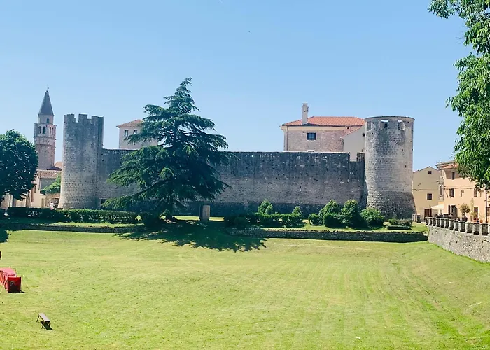Villa San Andrea - Ideal For Families, 8 Adults, 2 Children Up To 5 Years, 1 Children Up To 1 Years