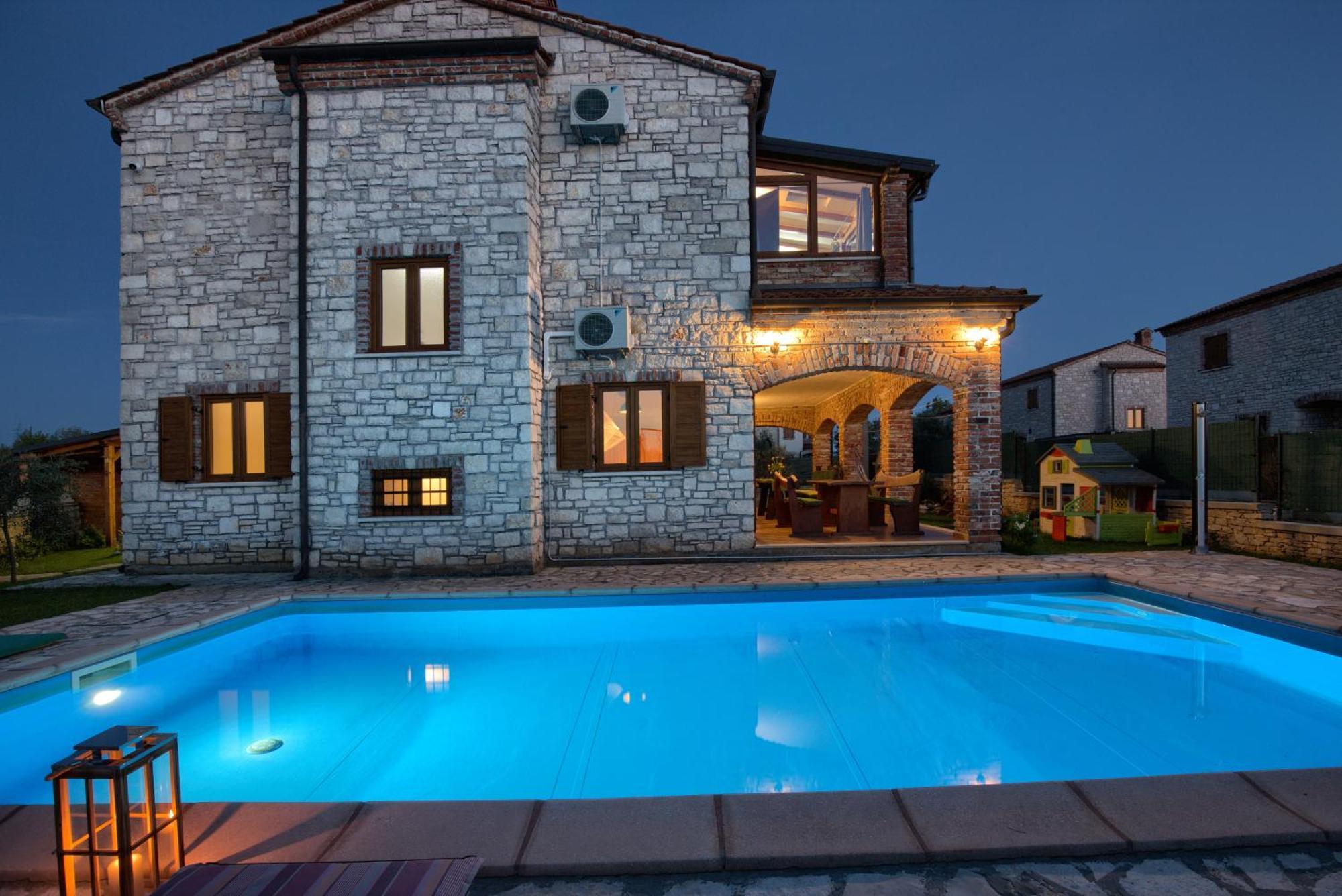 Villa San Andrea - Ideal For Families, 8 Adults, 2 Children Up To 5 Years, 1 Children Up To 1 Years Svetvincenat