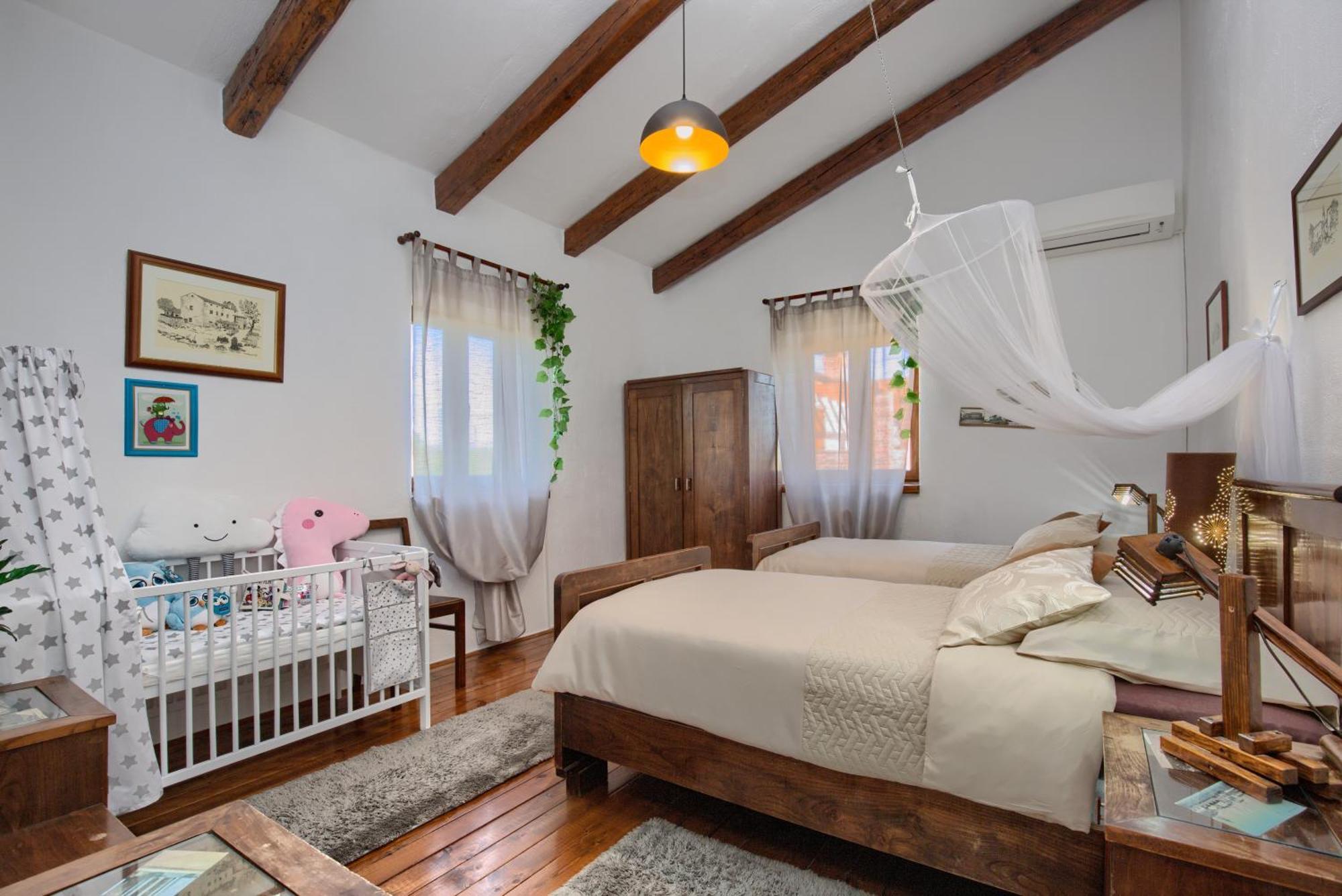San Andrea - Ideal For Families, 8 Adults, 2 Children Up To 5 Years, 1 Children Up To 1 Years Svetvincenat