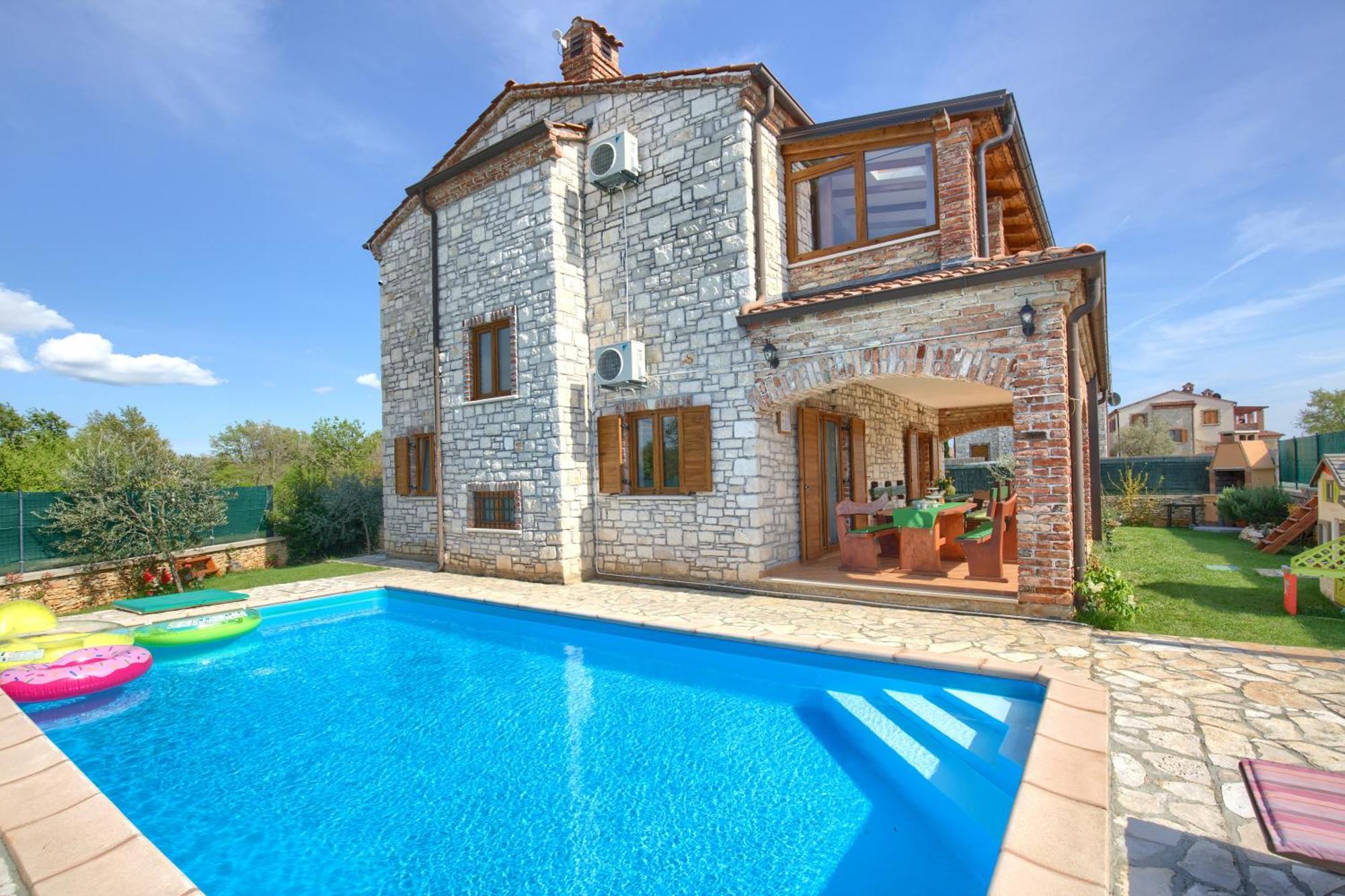 San Andrea - Ideal For Families, 8 Adults, 2 Children Up To 5 Years, 1 Children Up To 1 Years Villa Svetvincenat
