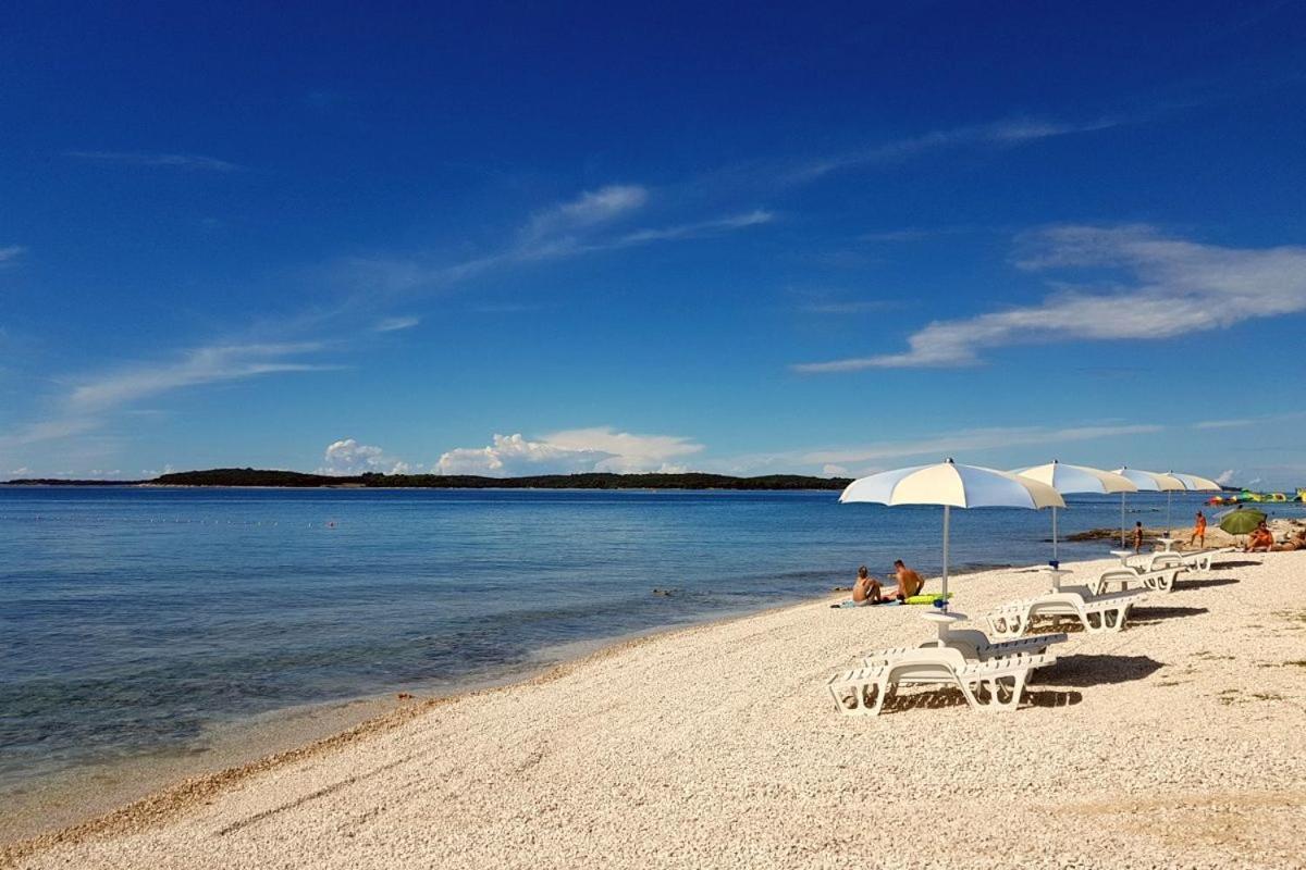 San Andrea - Ideal For Families, 8 Adults, 2 Children Up To 5 Years, 1 Children Up To 1 Years *